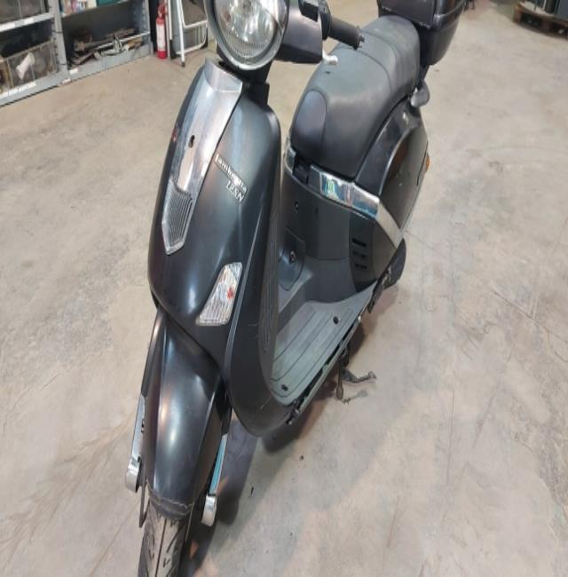 4856588  LAMBRETTA LN 125 n